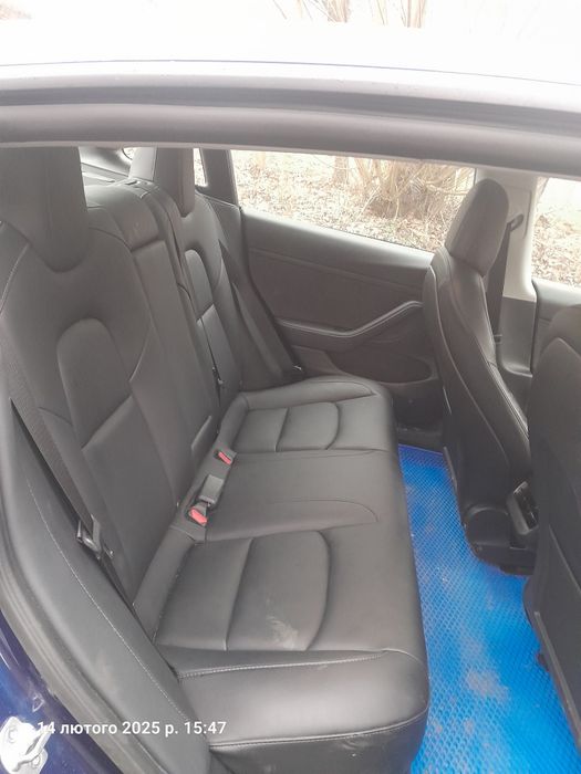 Тесла модел 3.повноривідна