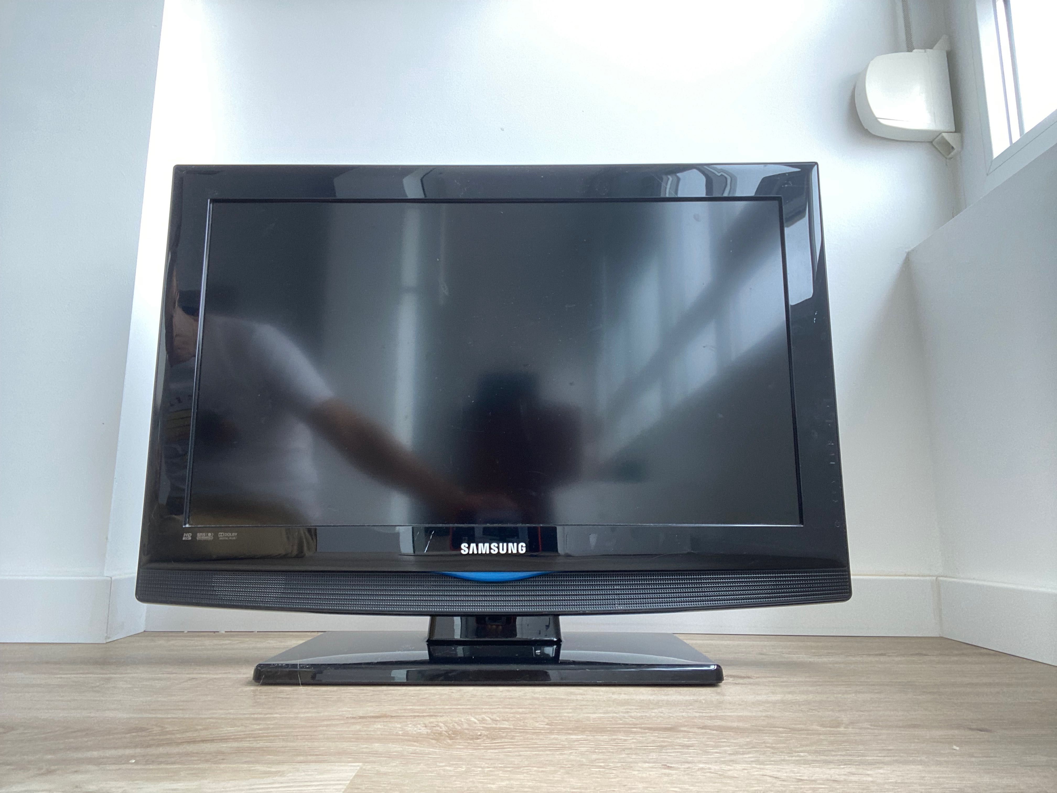 TV Samsung 32’ usada