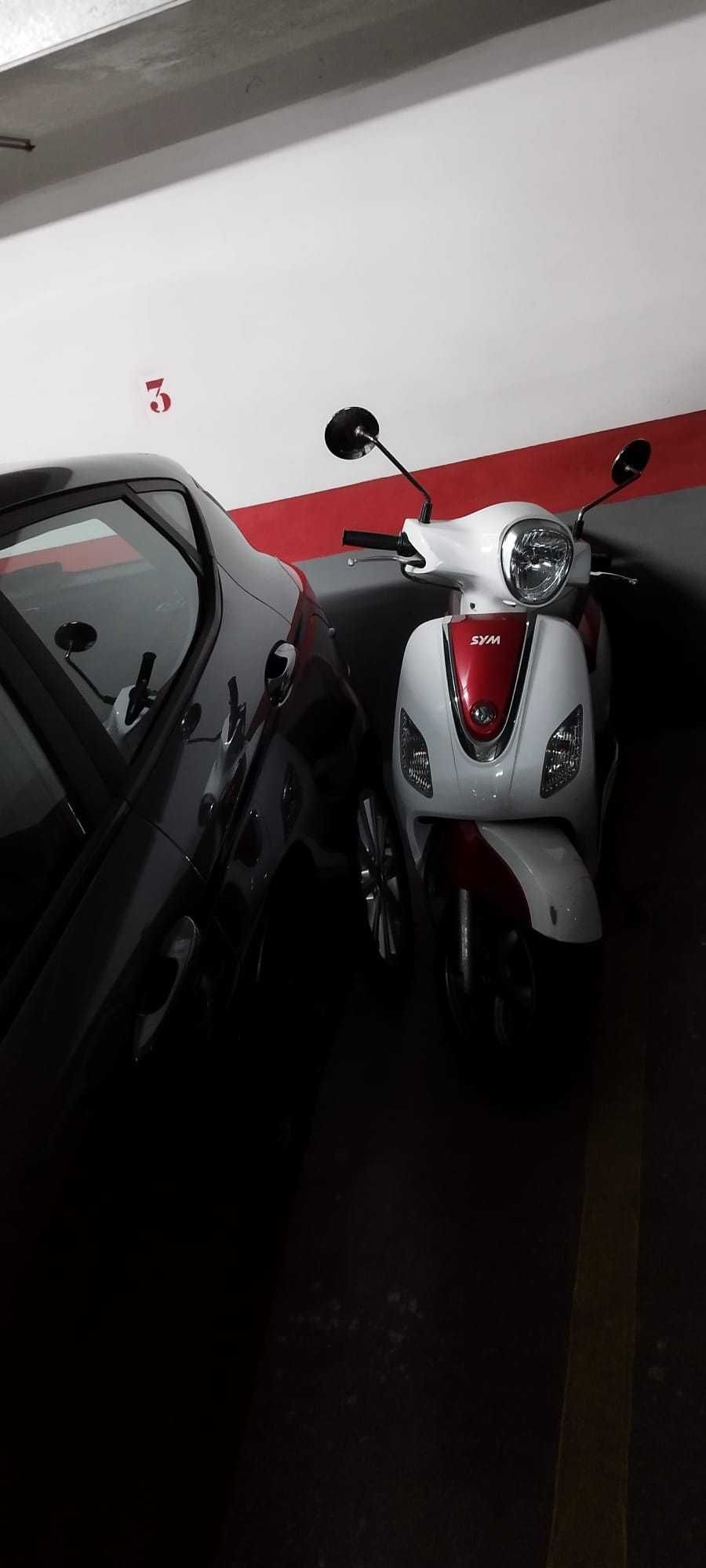 Vendo - Mota - Scooter - 50 cilindrada - Vespa - Sym