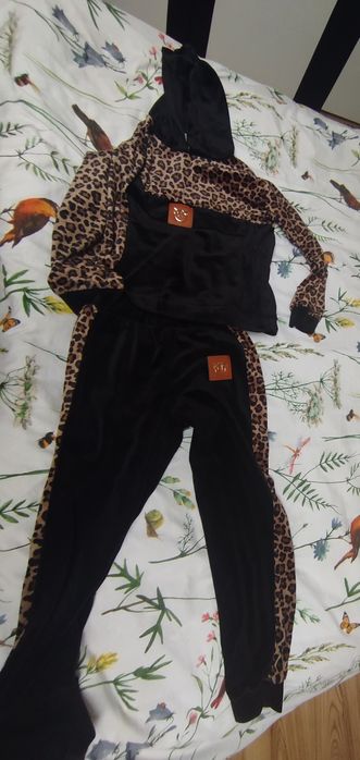 Dres 140 panterka dla dziewczynki jak nowy