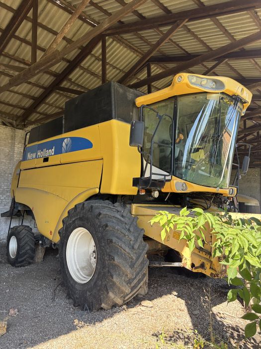 Комбайн New Holland CS 660