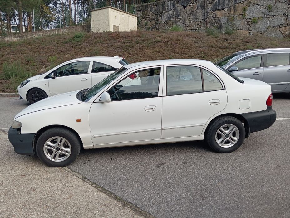 Hyundai accent com ar condicionado