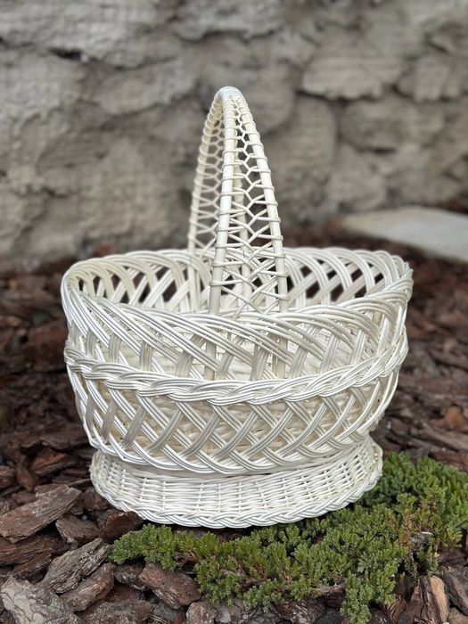 Пасхальні кошики З відбіленої лози можливий гурт