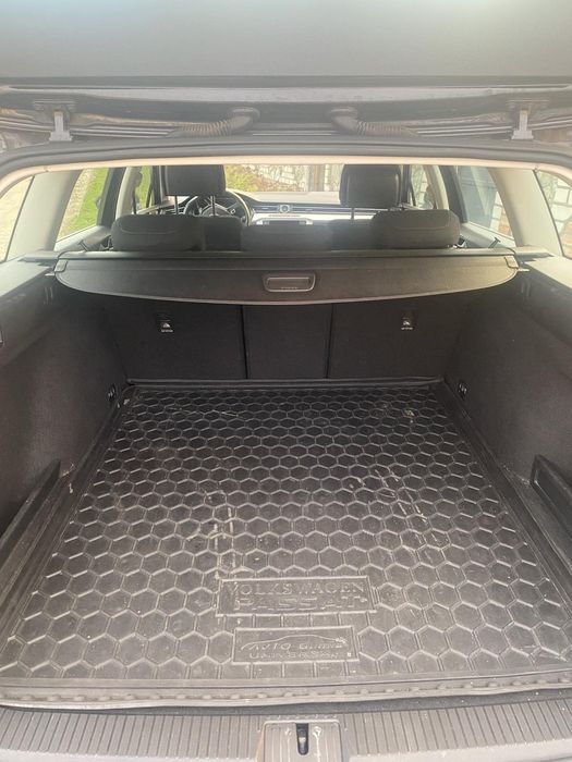 Продам Volkswagen Passat B8 1.6 TDI 2016  Універсал, ідеал