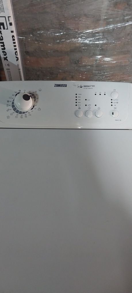 Zanussi на 5.5 кг.