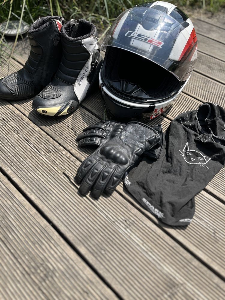 Zestaw na motocykl