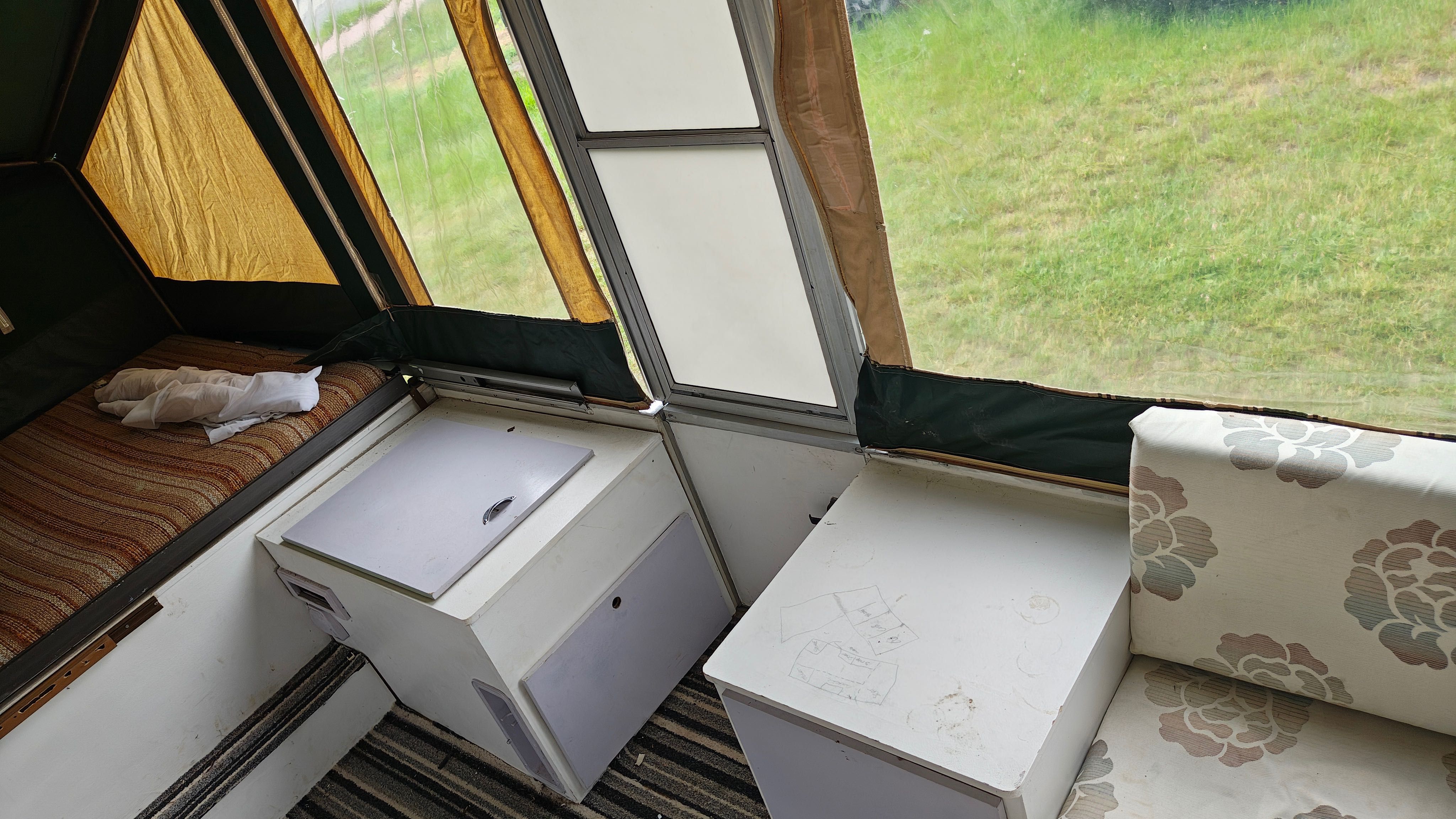 Przyczepa namiotowa Conway Tardis • fajny projekt do skończenia