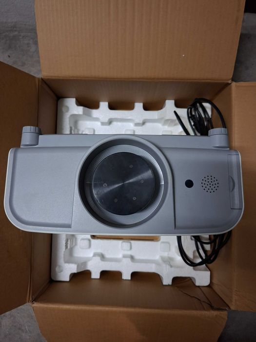 Projector de dados SANYO PLC-XT21