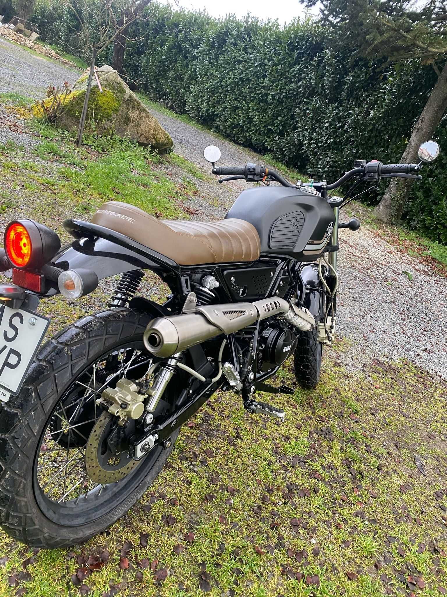 UM Renegade Scrambler 125 – Apenas 5000 km