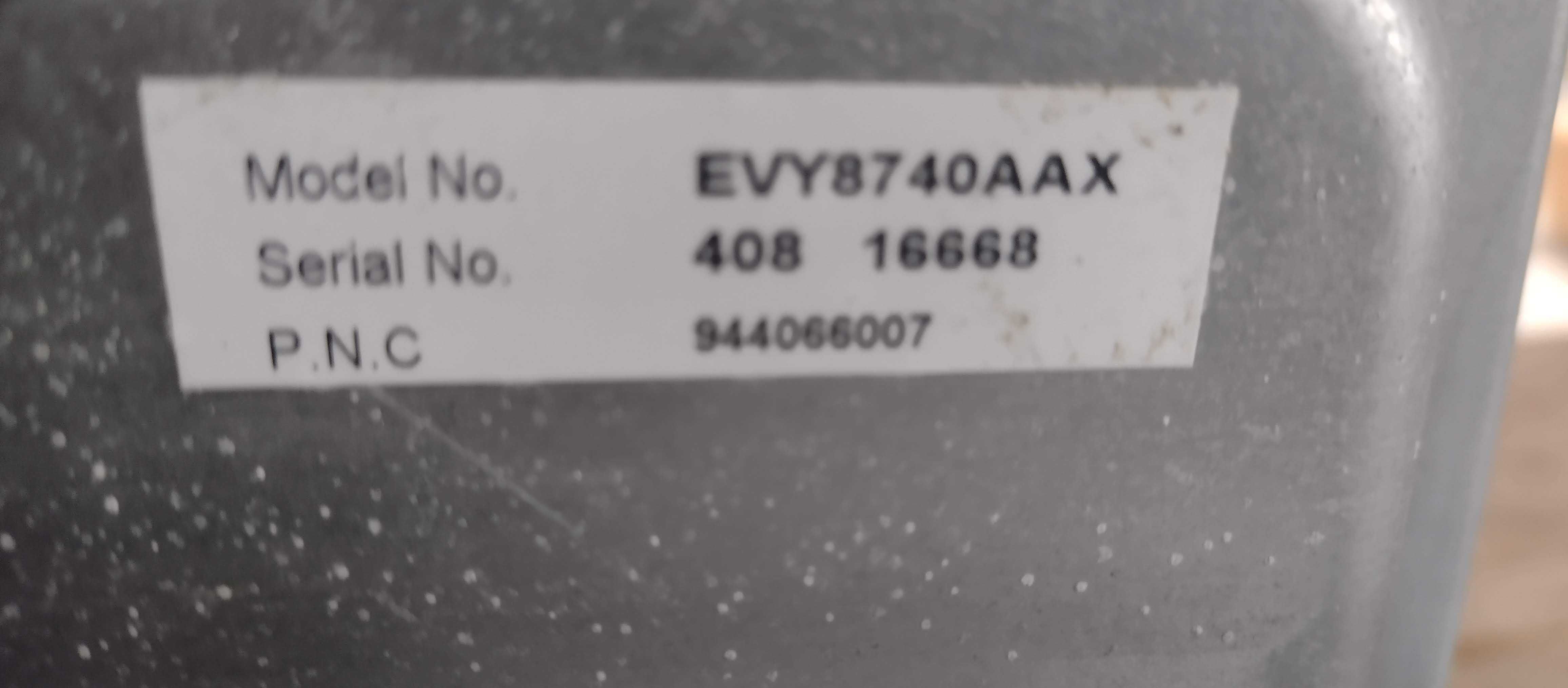 Piekarnik parowy Electrolux EVY8740AAX