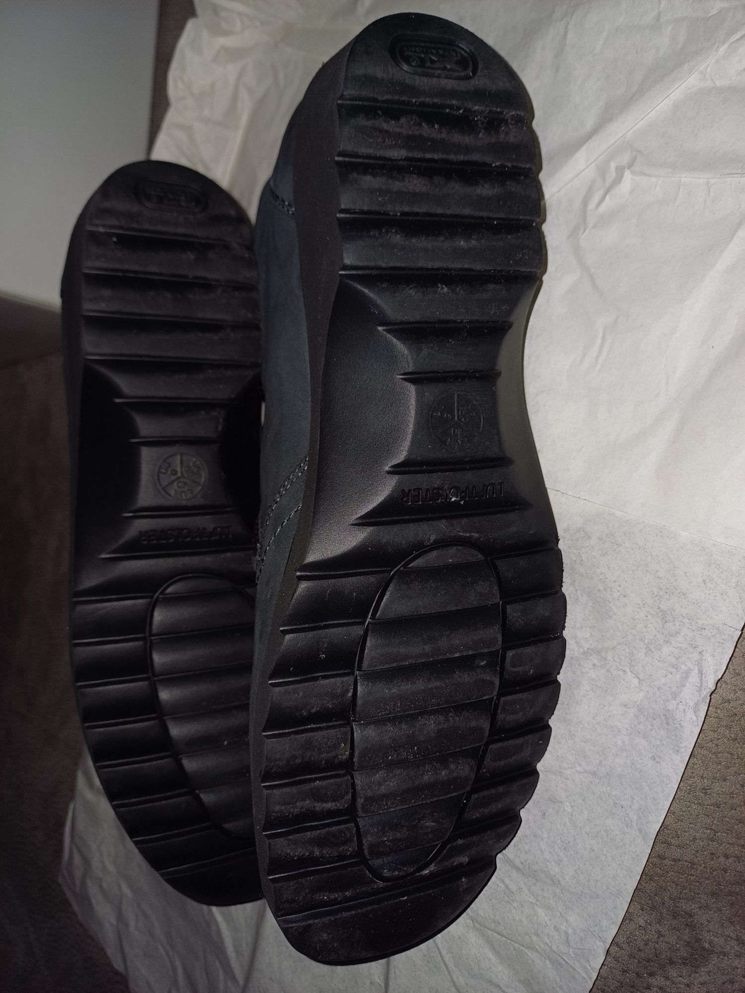 Vendo Botas novas da Ara