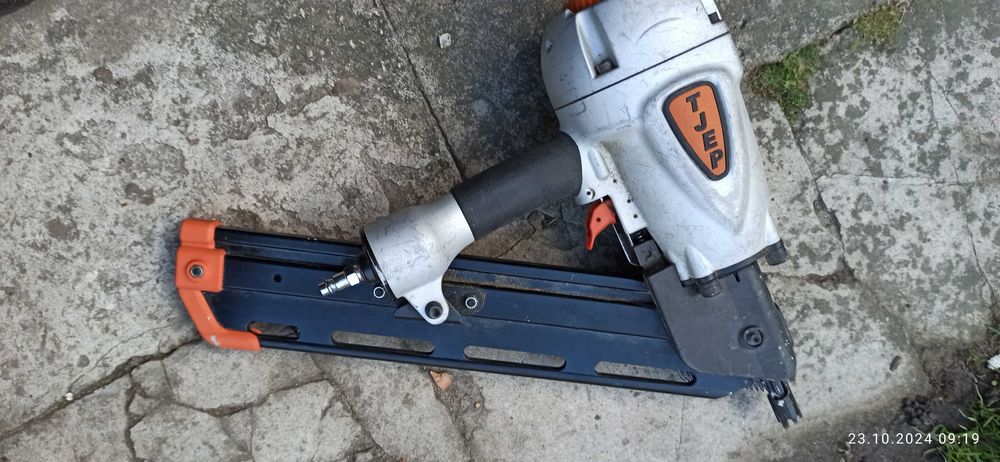 Gwoździarka pneumatyczna TJEP