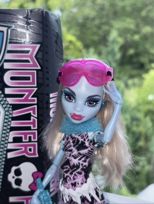 Monster High - Abbey Bominable "Art Class" 2012