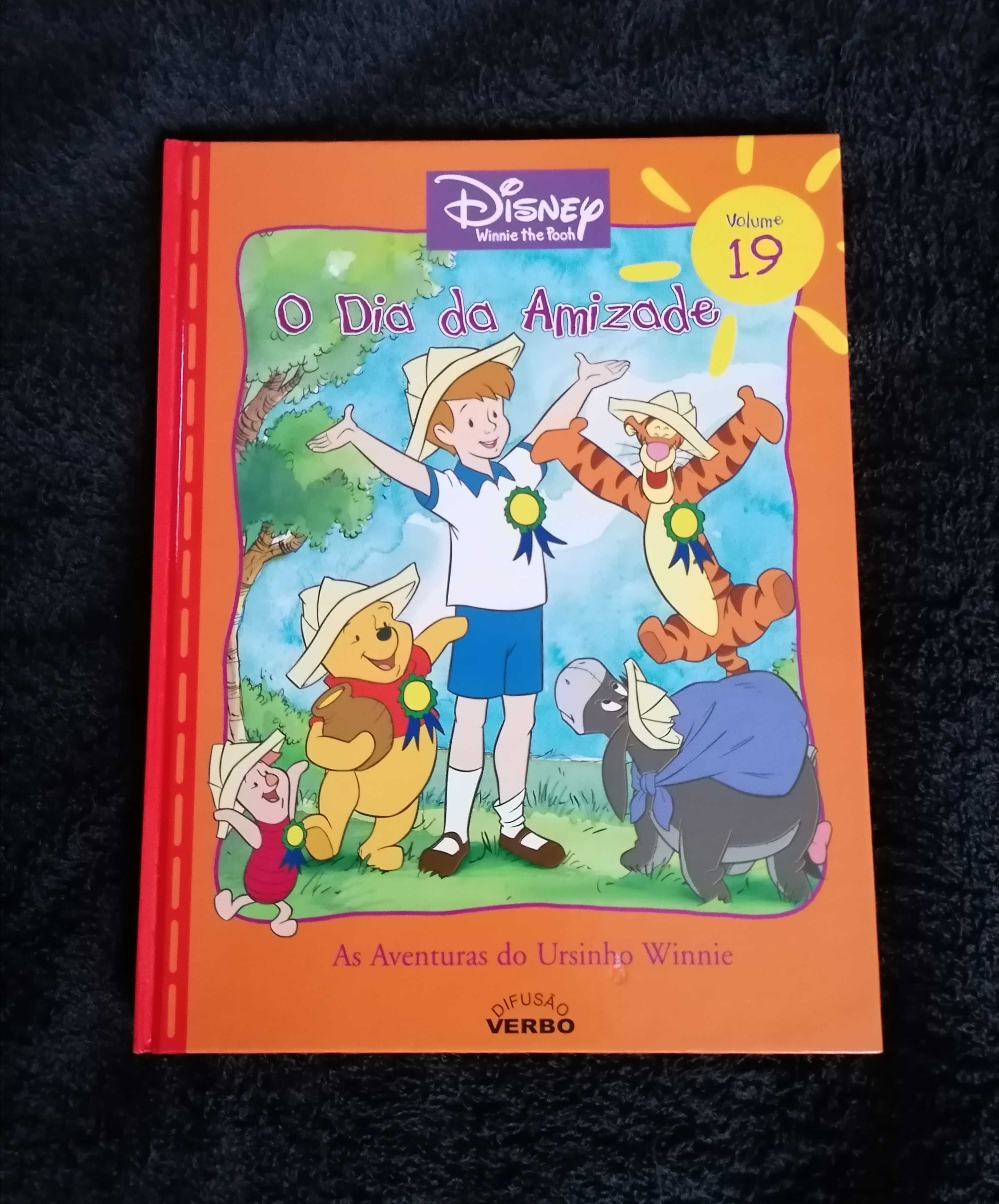 2 livros As aventuras do ursinho winnie Disney 5 € ou 3€ cada.