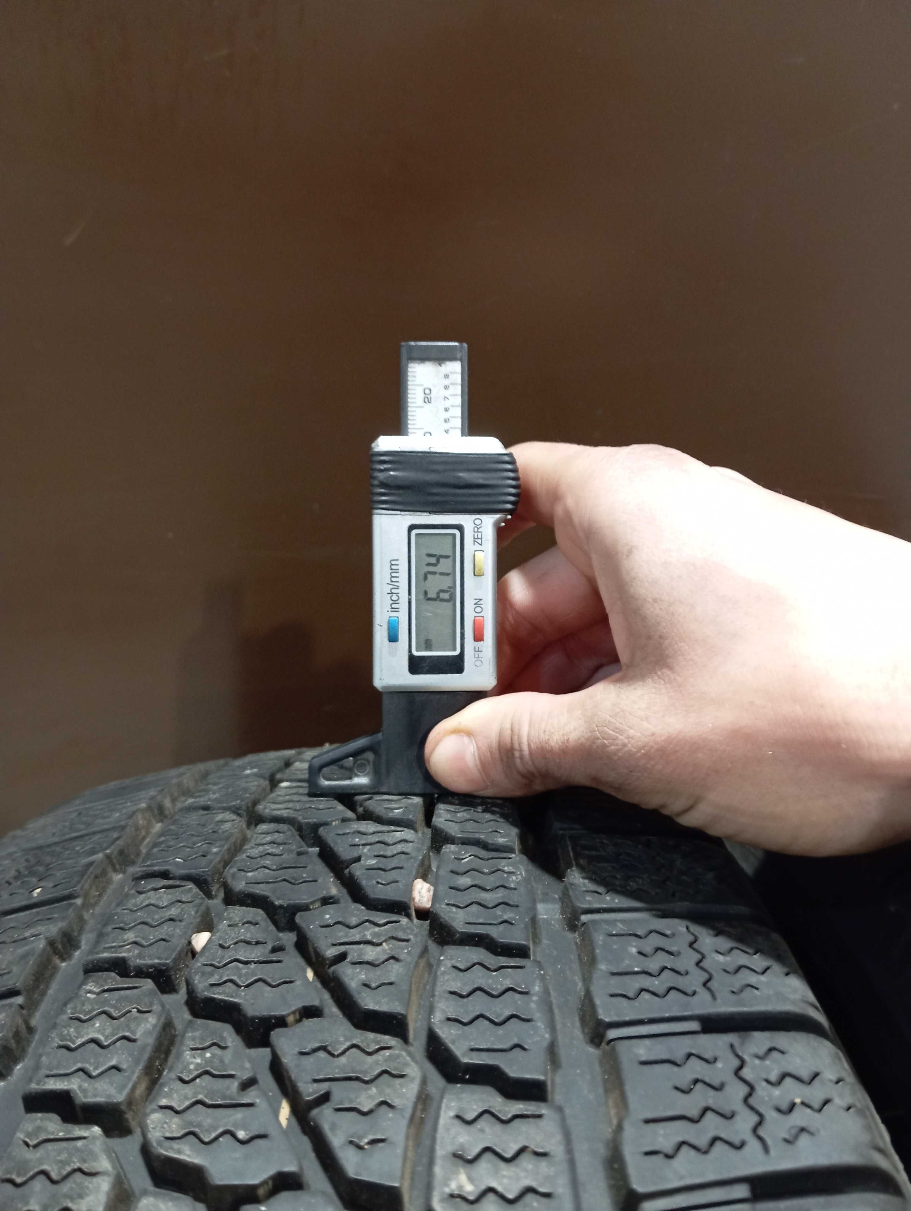 2x 215/65 R16C 109/107T Firestone Vanhawk 2 Winter 21/22r 6,6mm