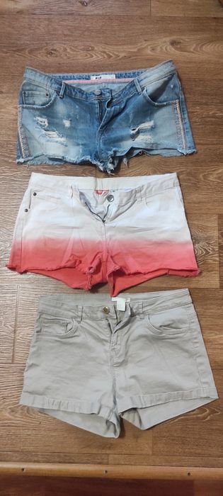Продам однім лотом шорти джинсові розмір М