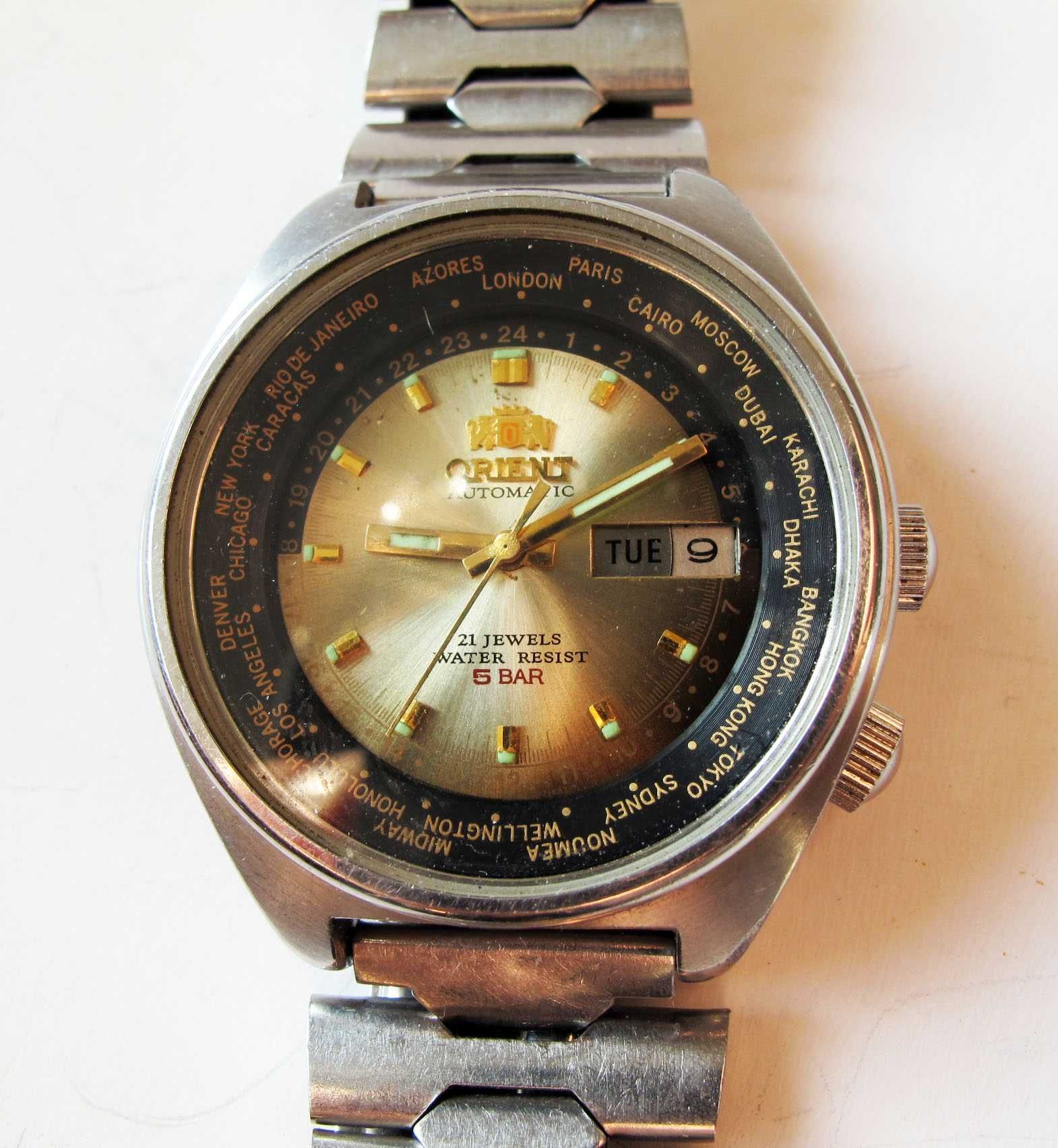Zegarek Orient World Time do kolekcji.