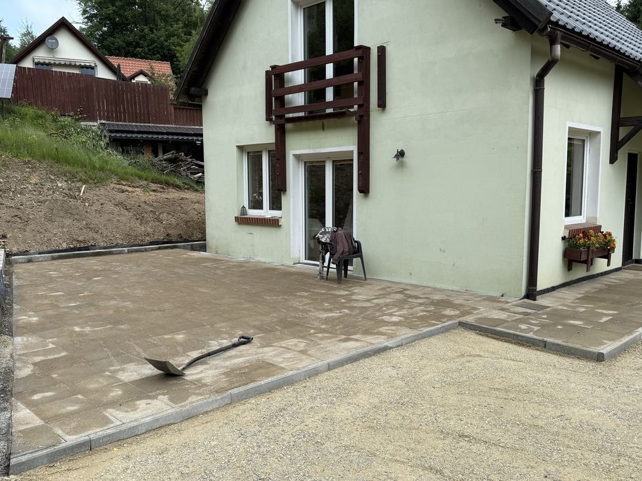 Układanie kostki Brukowej