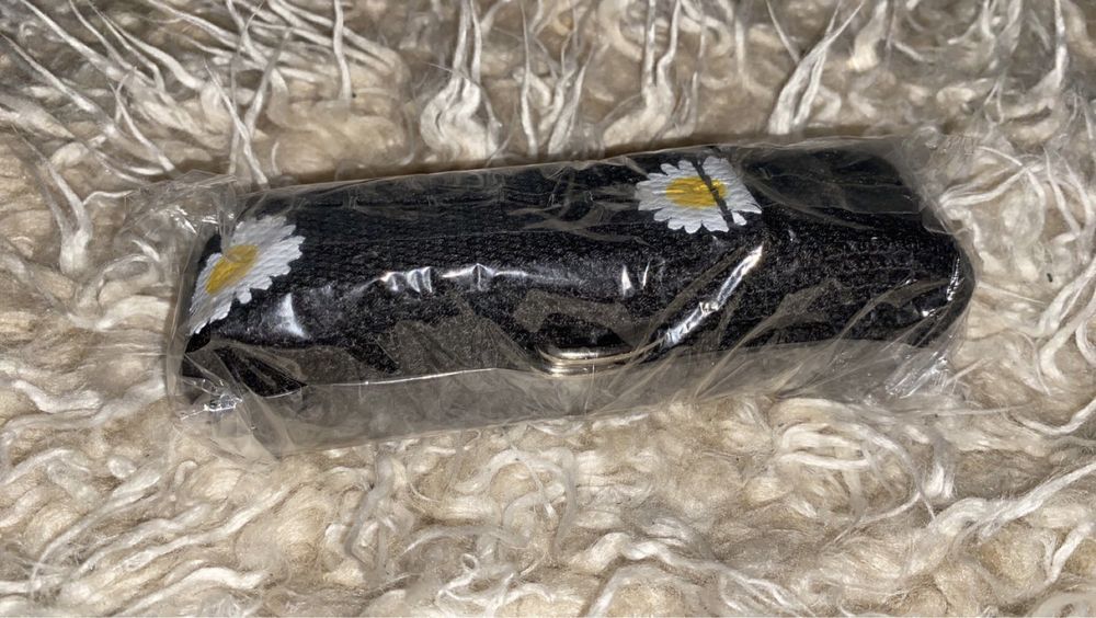 Haftowany pasek z taśma Daisy