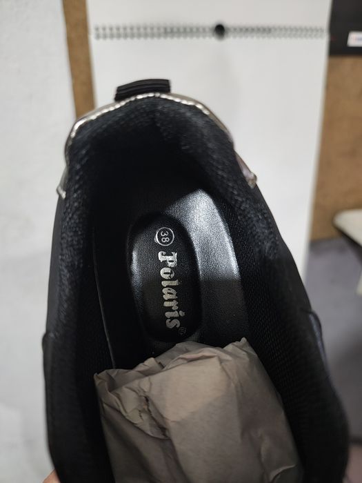 Nowe buty Polaris. Rozmiar 38