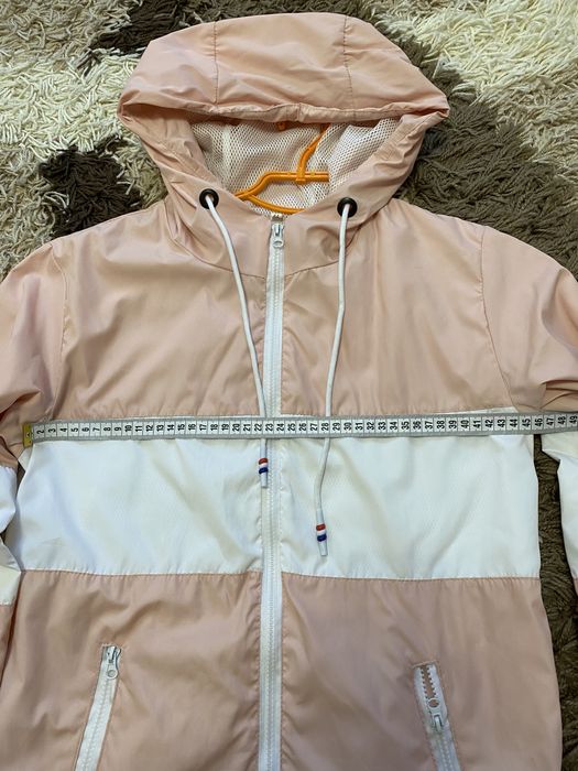 Куртка жіноча