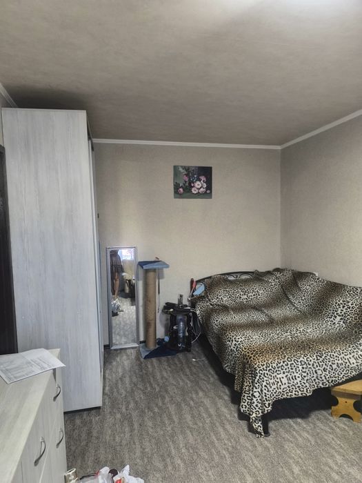 Продам 1 кімнатну квартиру ж/м Парус, Червоний камінь, Комунар,