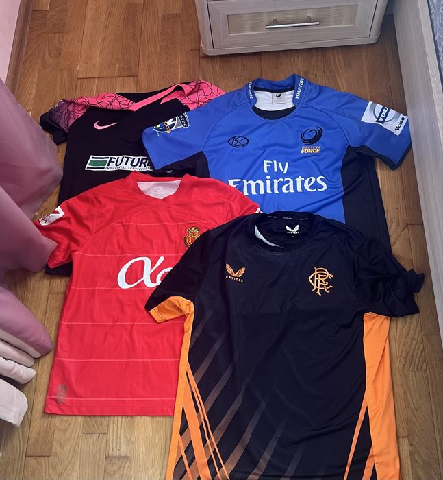 Футбольні футболки