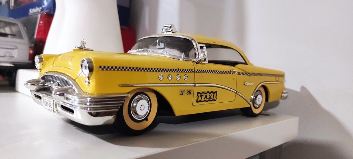 1/18 Buick Century táxi  Mira carro coleção miniatura