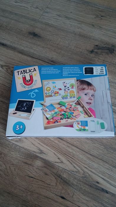 Tablica kredowo magnetyczna na wsi