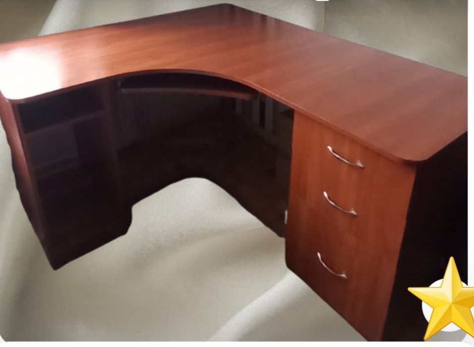 Компьютерный угловой стол