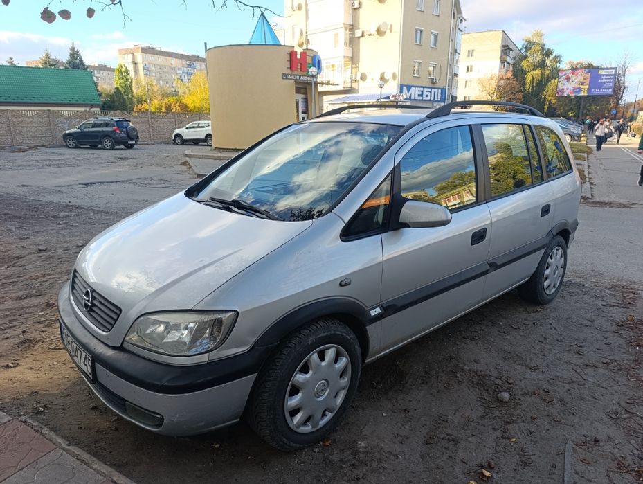 Opel Zafira 2.0TDI 7 мест минивэн продам или обмен