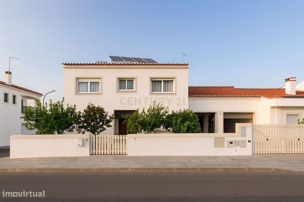 Castro Verde: Viva Uma Casa Onde os Sonhos se Encontram Com Tranquilid