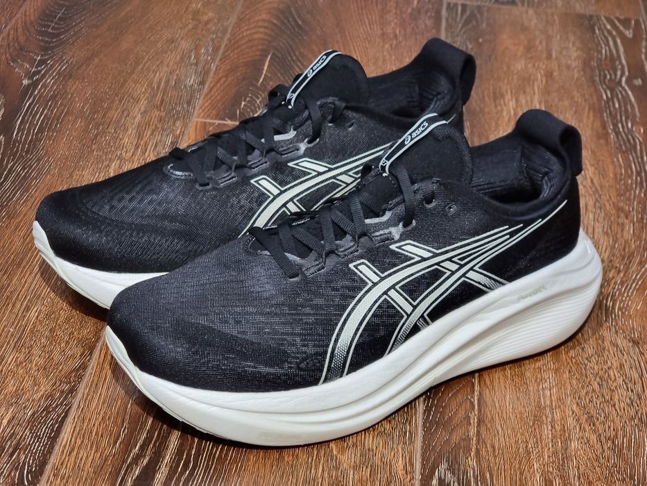 Оригінал 100% чоловічі кросівки asics nimbus 27   eur 44.5
