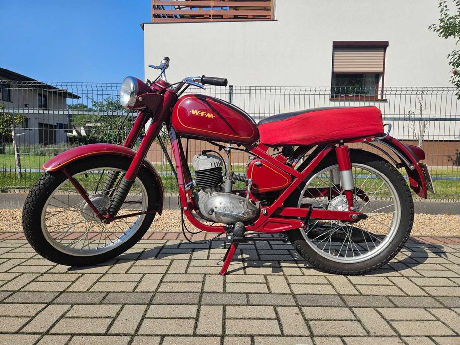 Motocykl WFM M06