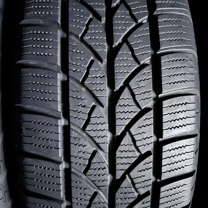 Шини 215/65/16с - 4шт Bridgestone Blizzak LM-18C зима