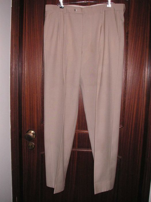 Calças para Homem Vincada Vitrine T/44 - Bege