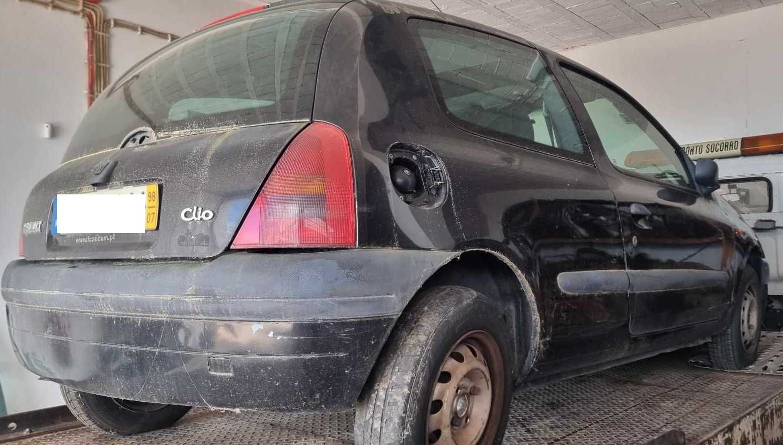 Para peças Renault Clio II 1.2 ano 1998