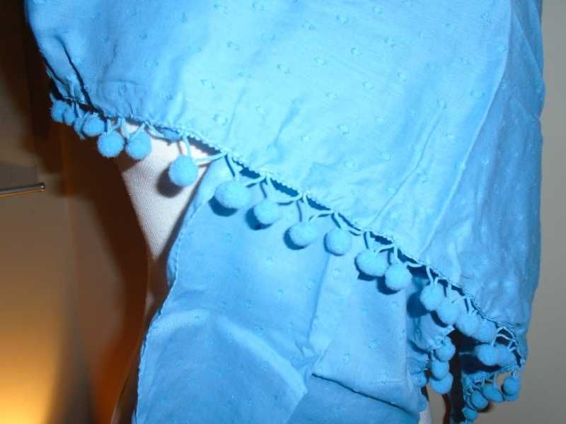 Lenço / écharpe azul com bolinhas