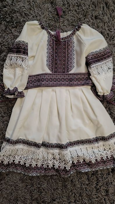 Вишите плаття для дівчинки