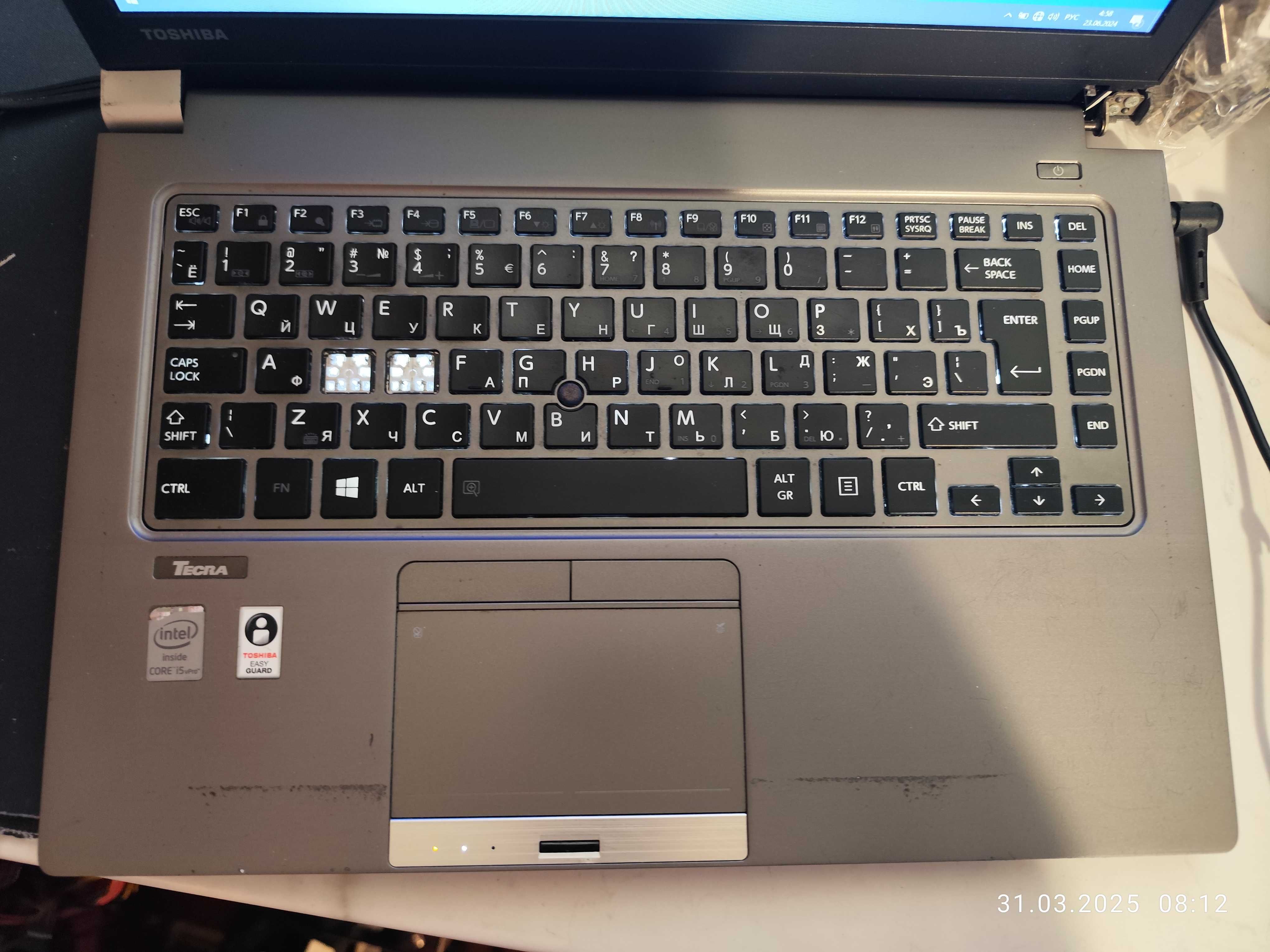 Toshiba Tecra Z40-A-132 14" 1600x900 i5-4300U/8gb DDR3/128gb/HD 4400