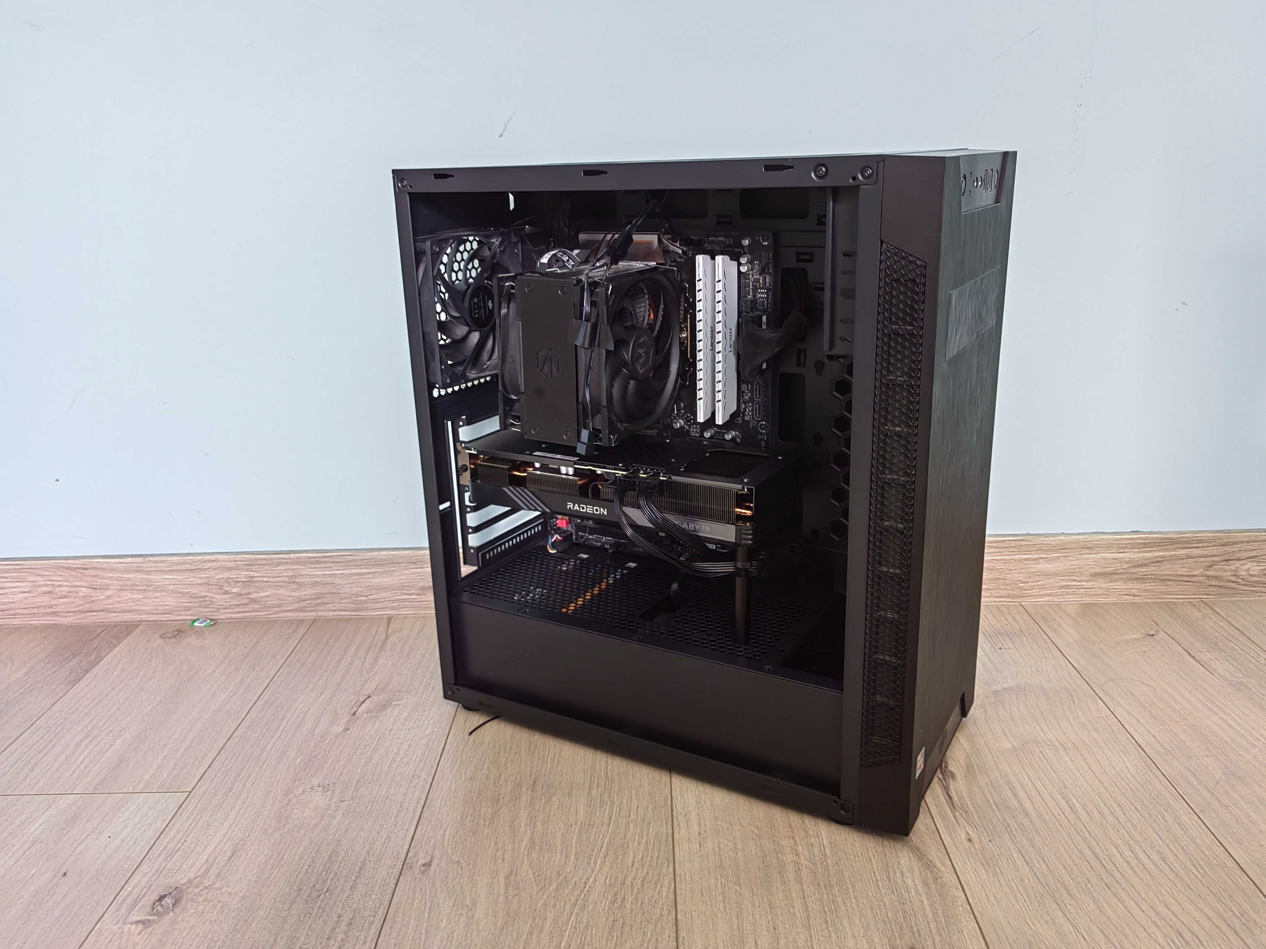 Komputer dla graczy Rx 7600 XT Ryzen 5 5600x do negocjacji