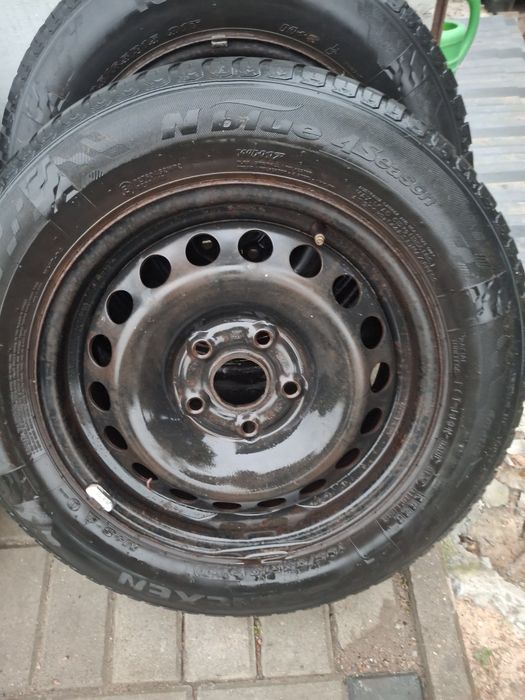 4x felgi z oponami  vw  kba 43737 et 47 6j r15