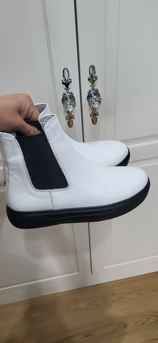 Buty Venezia 38 Botki Skóra naturalna