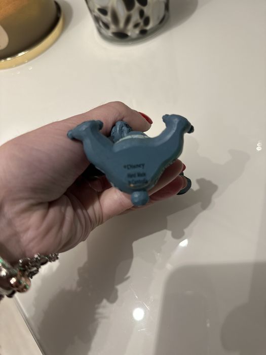 Vendo Stitch oferecido da Disneyland, novo!