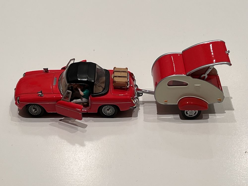 Hongwell MGB Cabriolet Samochód + przyczepa kempingowa Metalowy Model