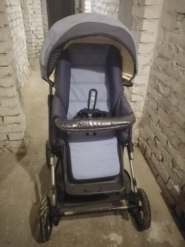 Wózek Deltim Fokus 3w1, gondola spacerówka i nosidełko