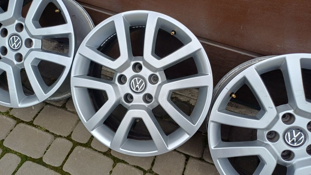 17" alufelgi 5x112 vw passat golf touran tiguan sharan CADDY T4 jetta