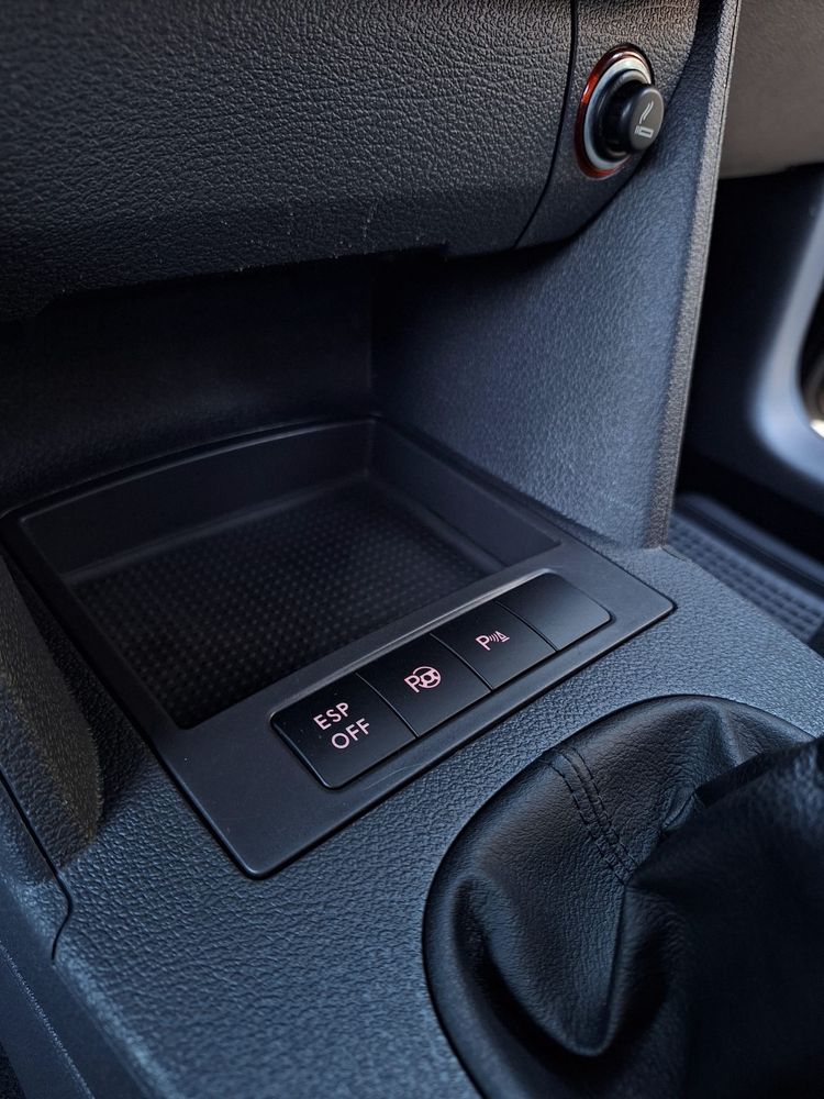 Vw Touran 1,6 MPI bixenon asystent parkowania
