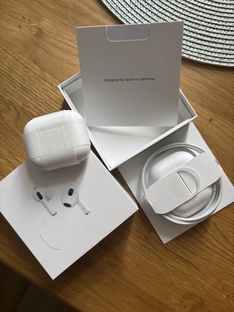 AirPods (3rd generation