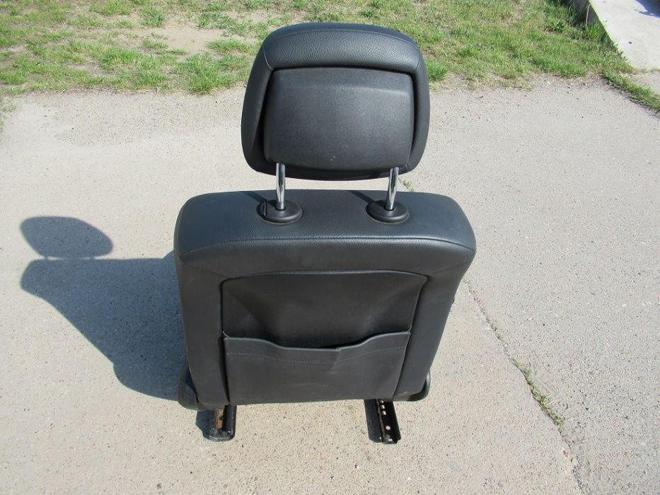 mercdes W204 fotel kierowcy ładny